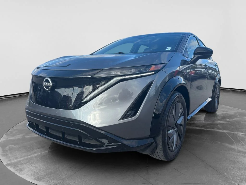 Used 2023 Gray Nissan ENGAGE image 10