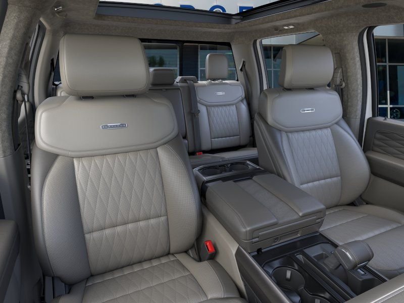 New 2026 Star White Metallic Tri-Coat Ford Platinum® image 42