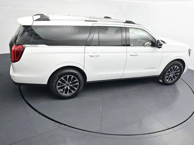 Used 2025 White Ford Platinum image 35