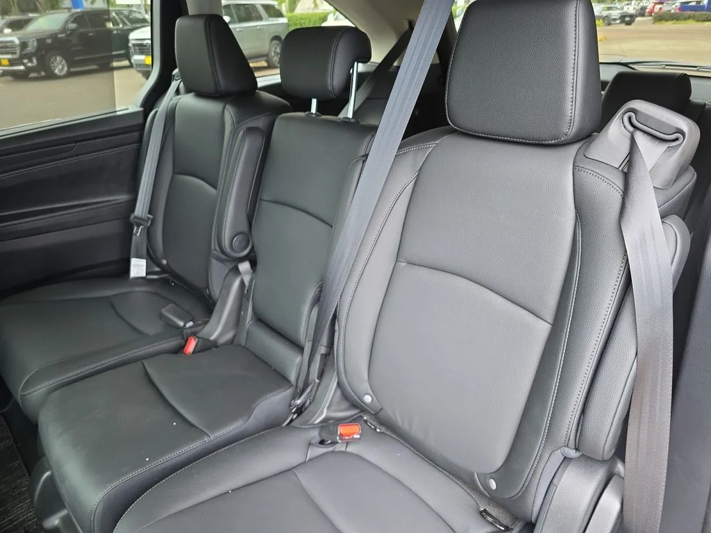2026 Honda Odyssey EX-L - Photo 17