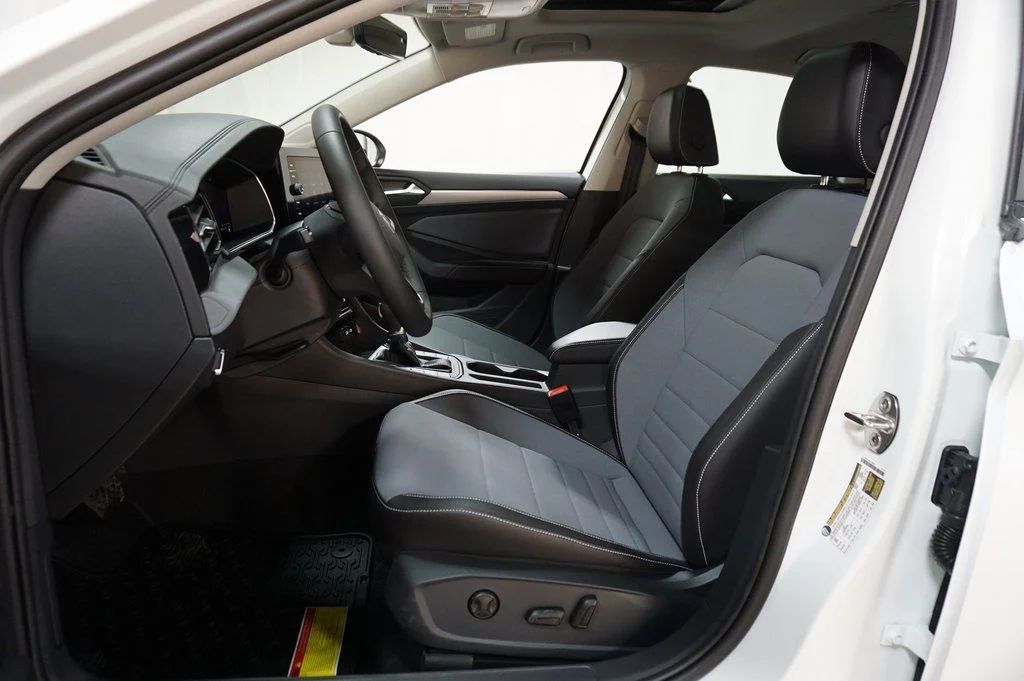 New 2026 Opal White Volkswagen 1.5T SE image 10