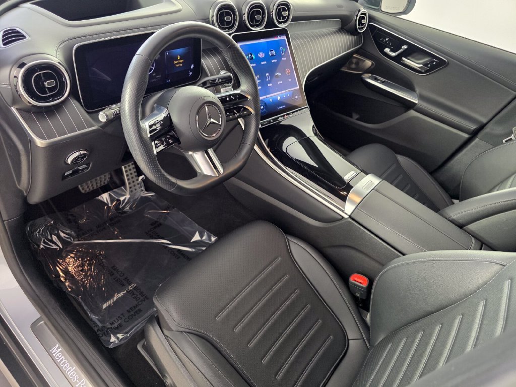 Used 2024 Silver Mercedes-Benz GLC 300 image 10