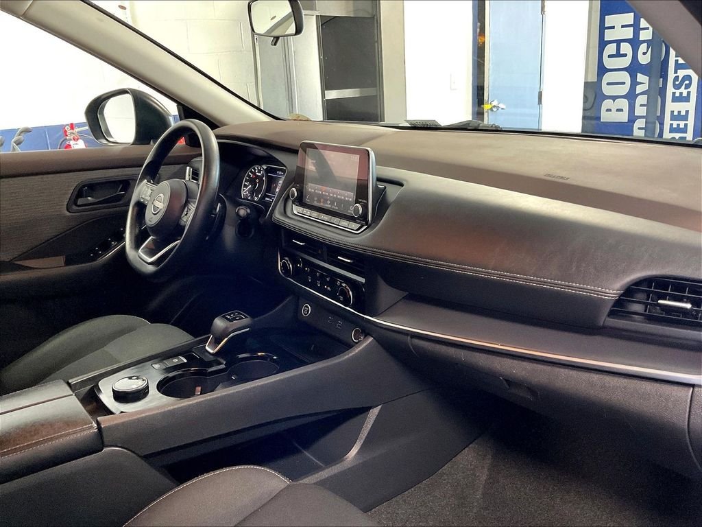 Used 2023 Gray Nissan S image 14