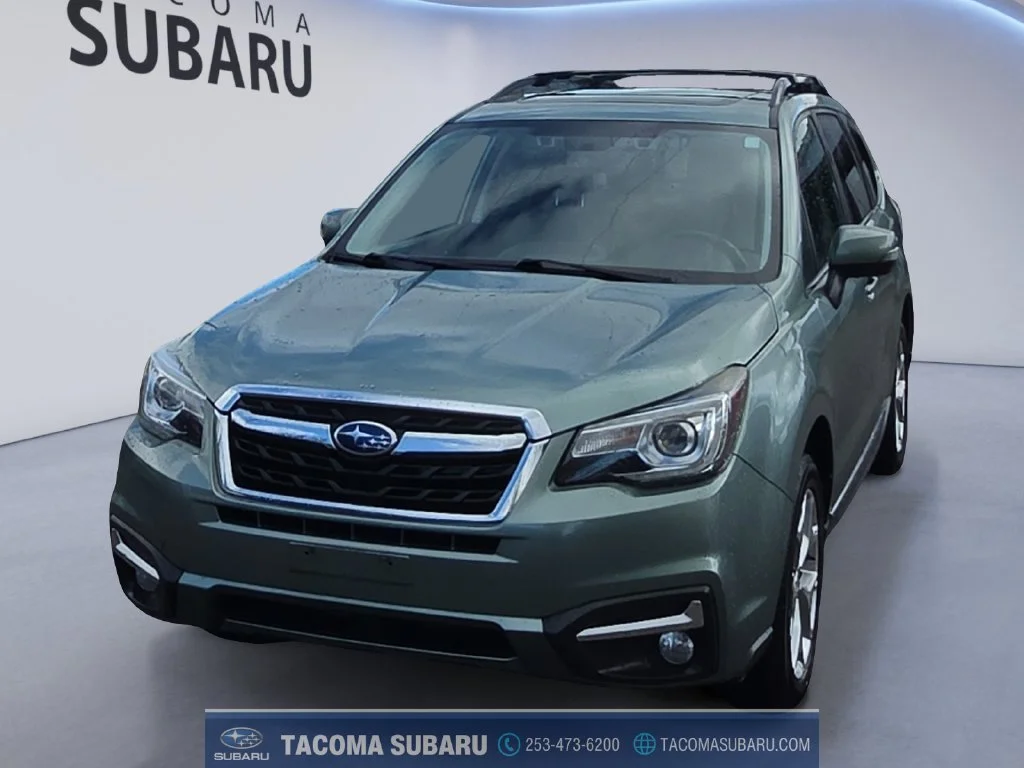 Used 2018 Green Subaru 2.5i Touring image 1