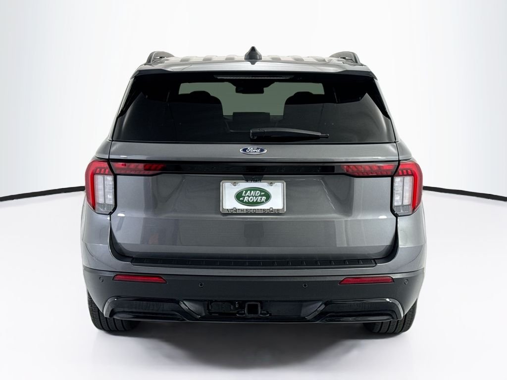 Used 2025 Gray Metallic Ford ST-Line image 6