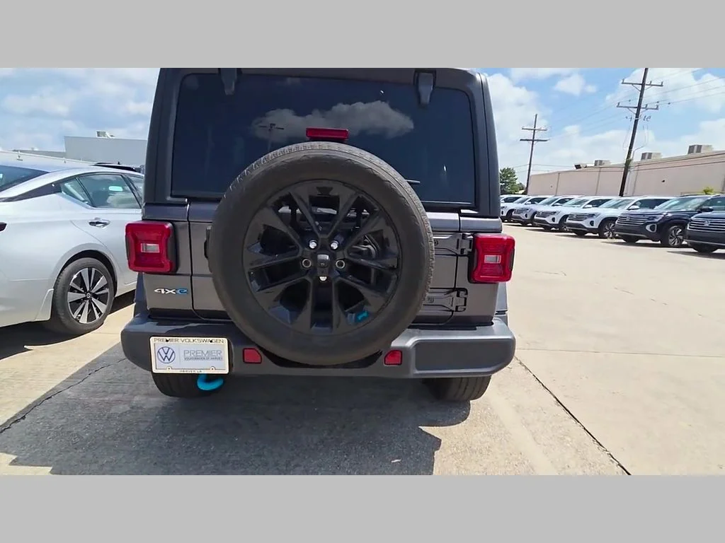 Certified Used 2022 Gray Jeep Unlimited Sahara 4xe image 37
