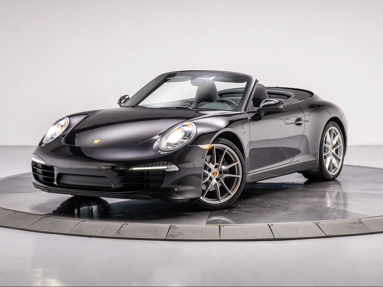 Used 2016 Black Porsche Carrera image 1