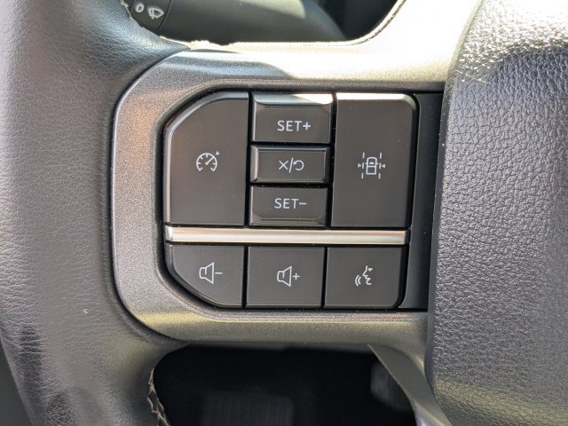 Used 2025 Oxford White Ford XLT image 23