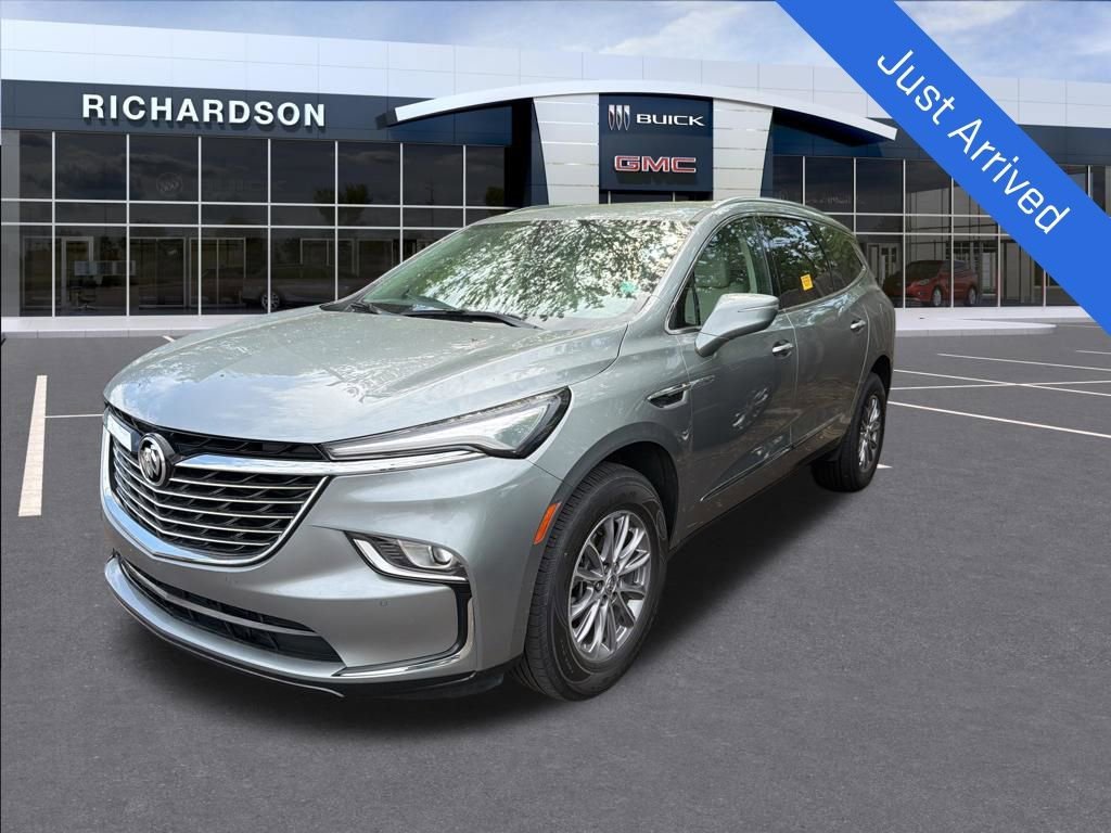 2023 Buick Enclave Essence AWD's photo