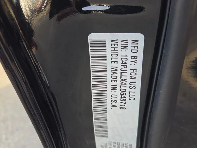 Used 2020 Black Jeep Latitude Plus image 5