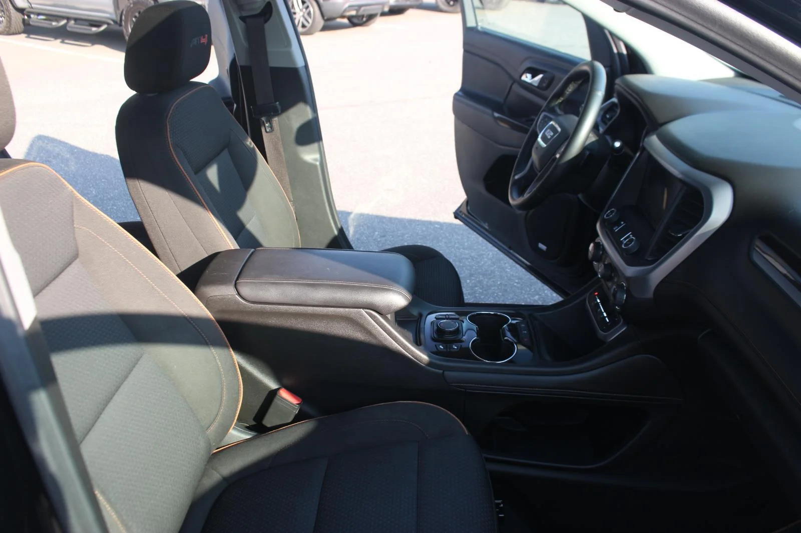Used 2023 Ebony Twilight Metallic GMC AT4 image 38