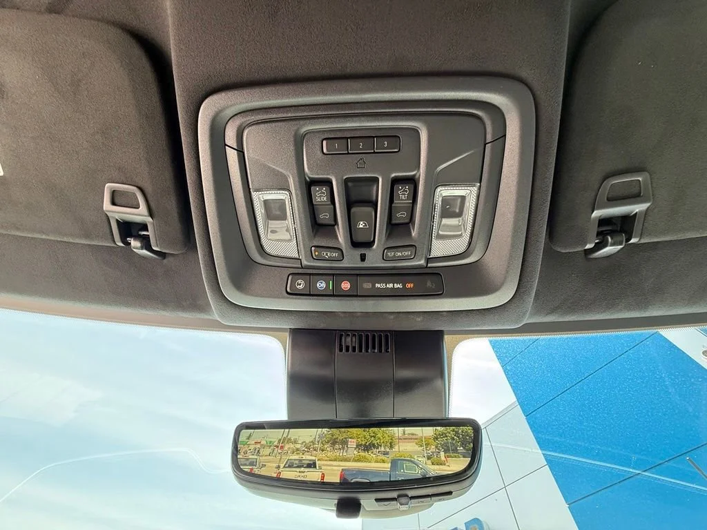New 2026 Sterling Metallic GMC AT4X image 28
