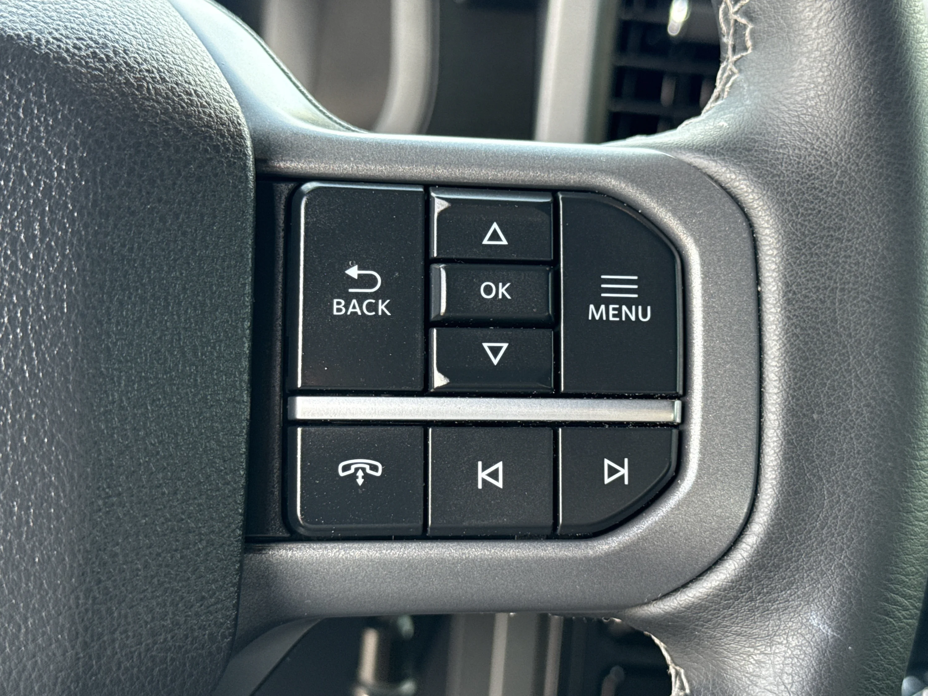 Used 2026 Avalanche Ford XLT image 38