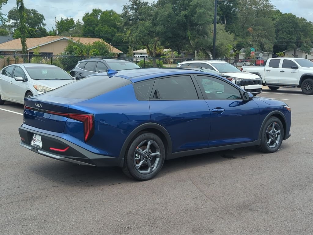 New 2026 Deep Sea Blue Kia LXS image 7