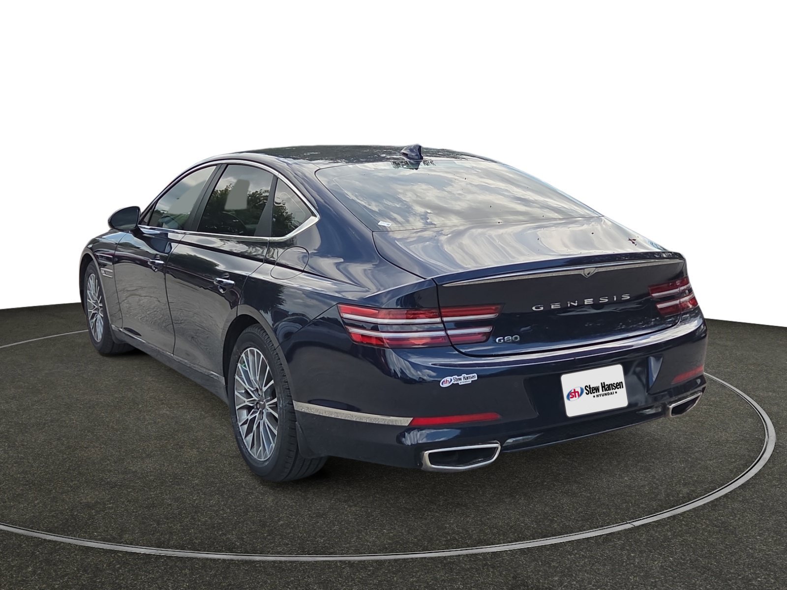 Used 2023 Capri Blue Genesis 2.5T image 3