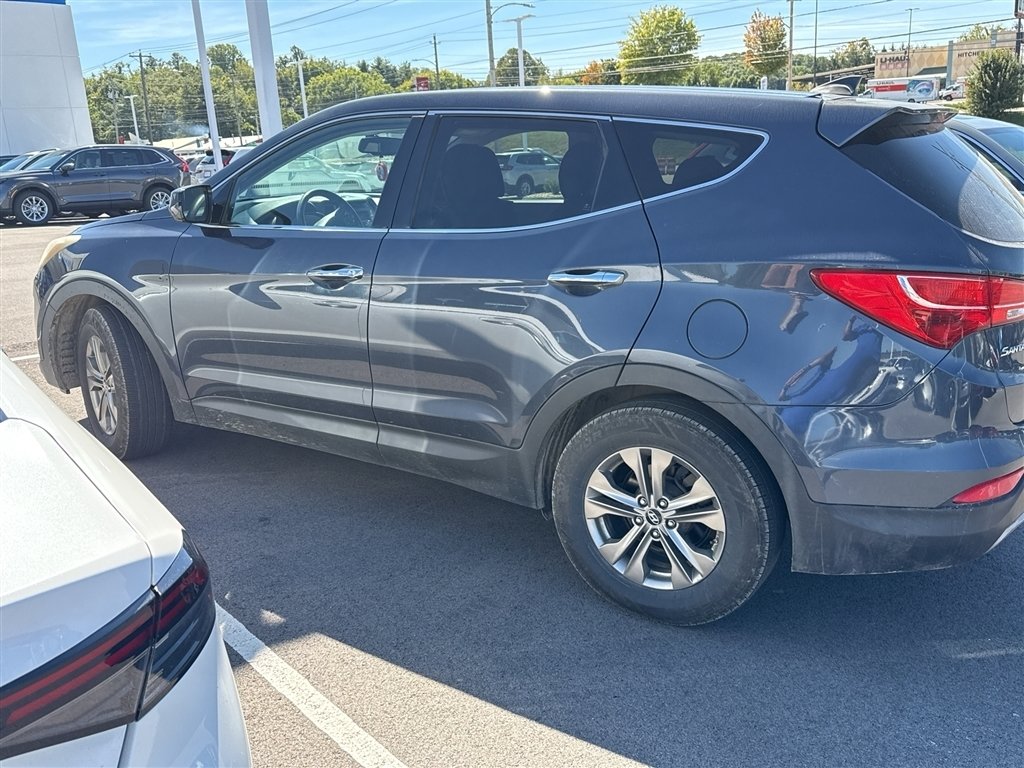Used 2014 Marlin Blue Hyundai 2.4L (A6) image 2