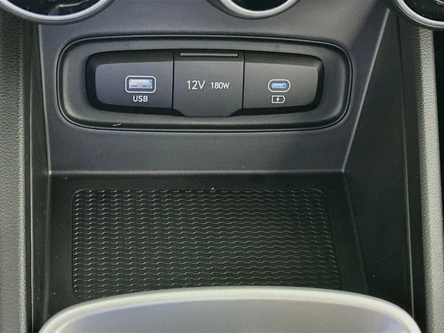 New 2026 Hyundai VENUE SE