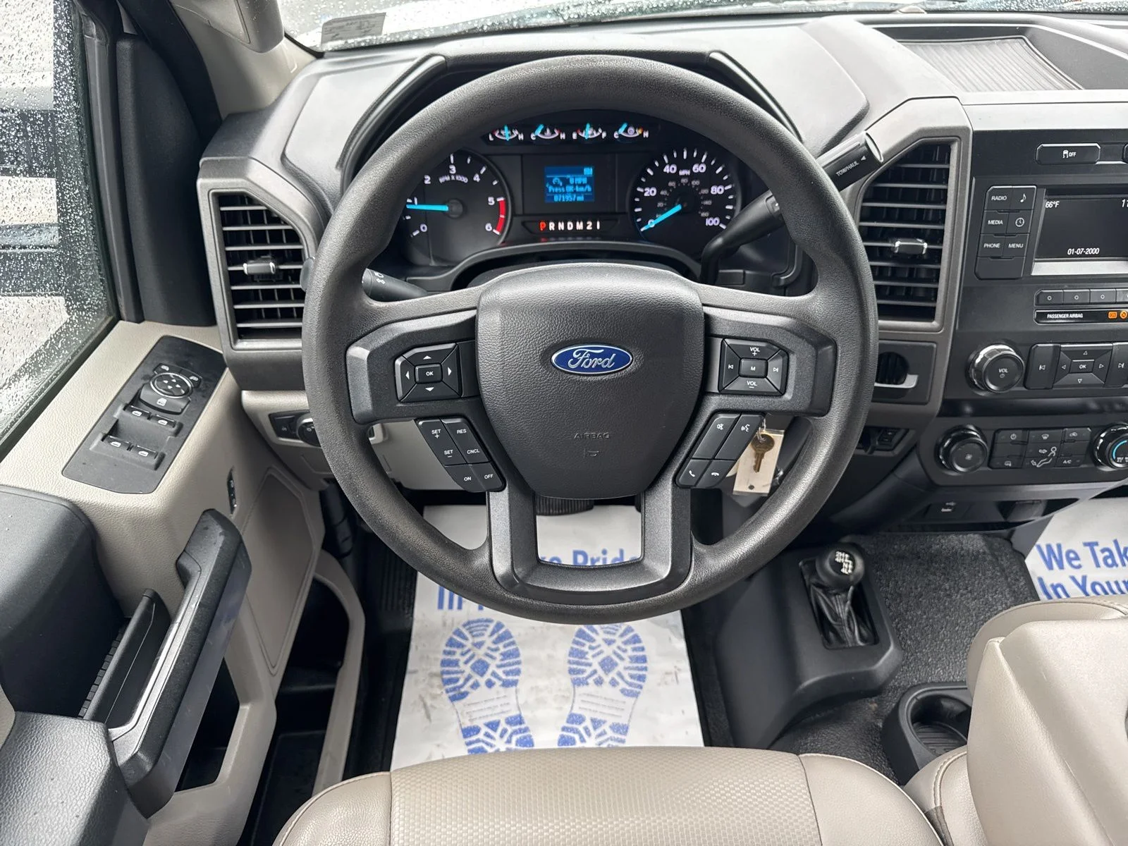 Used 2019 White Ford XL image 20
