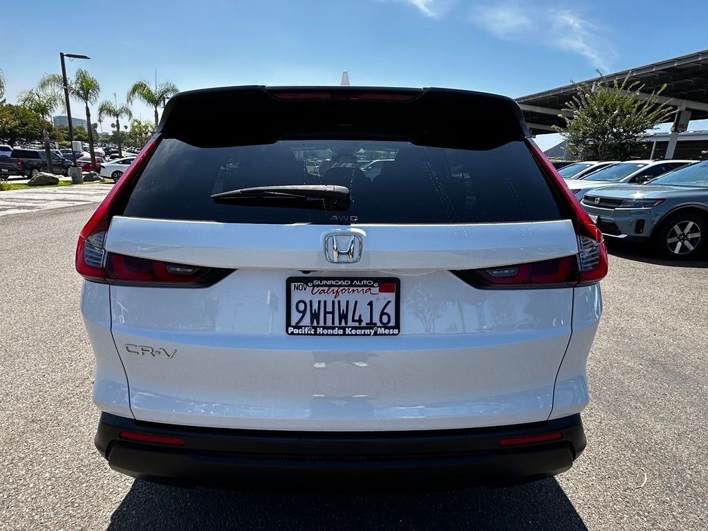 Used 2025 White Honda EX image 7