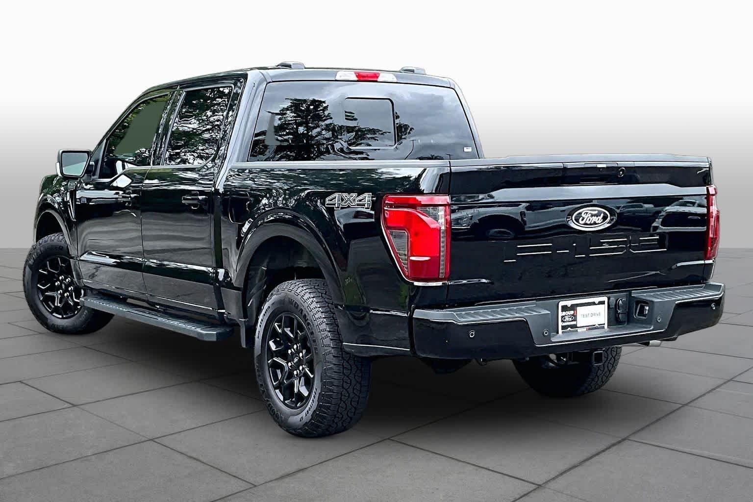 New 2026 Agate Black Metallic Ford XLT image 11