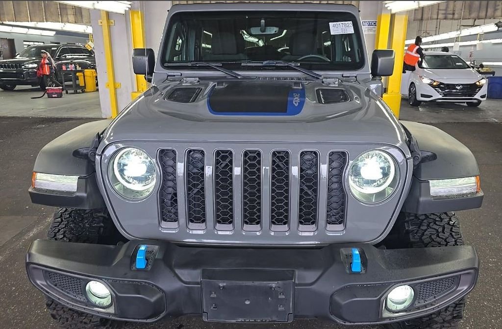 Used 2023 Gray Jeep Rubicon 4xe image 2