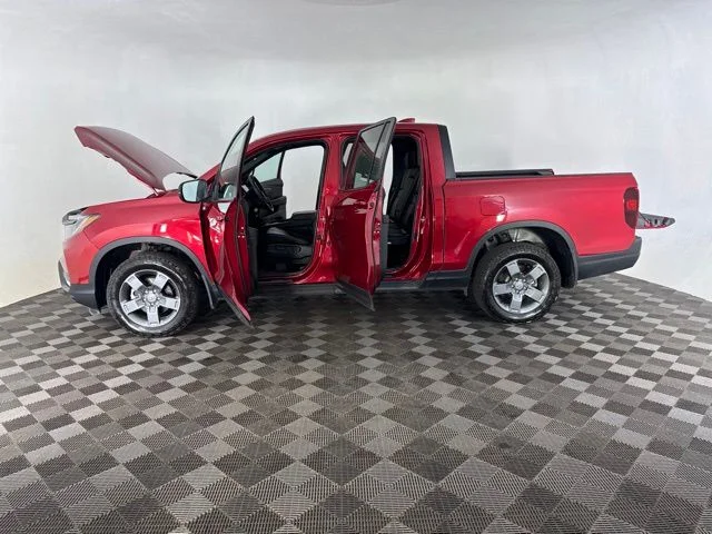 Used 2024 Red Honda TrailSport image 11