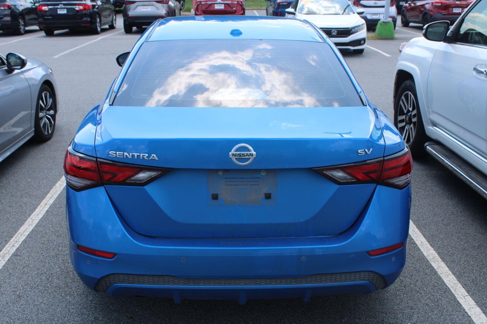 Used 2021 Electric Blue Metallic Nissan SV image 5
