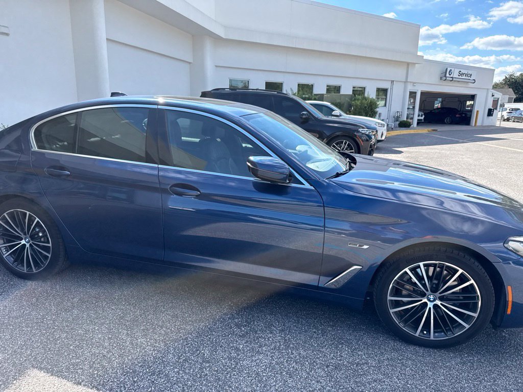 Used 2023 Blue BMW 530e iPerformance image 6