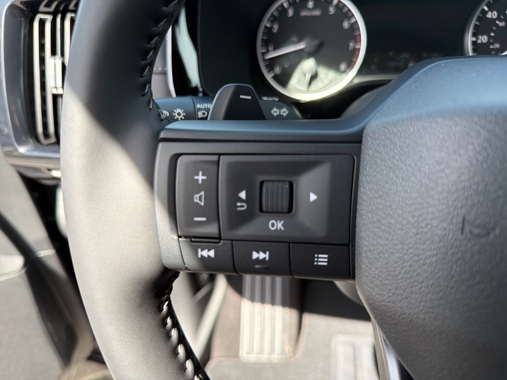 New 2026 Nissan Pathfinder SV 4D Sport Utility