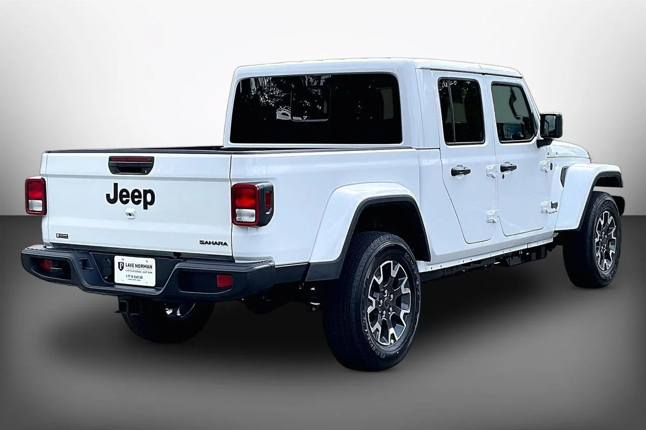 New 2026 Bright White Clearcoat Jeep Sahara image 8