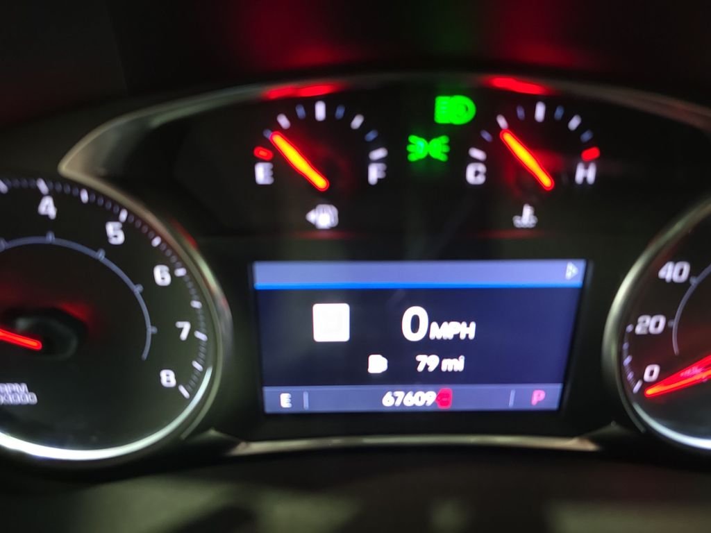 Used 2020 Gray GMC Denali image 18