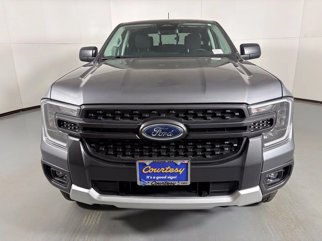 Used 2025 Gray Ford XLT image 3