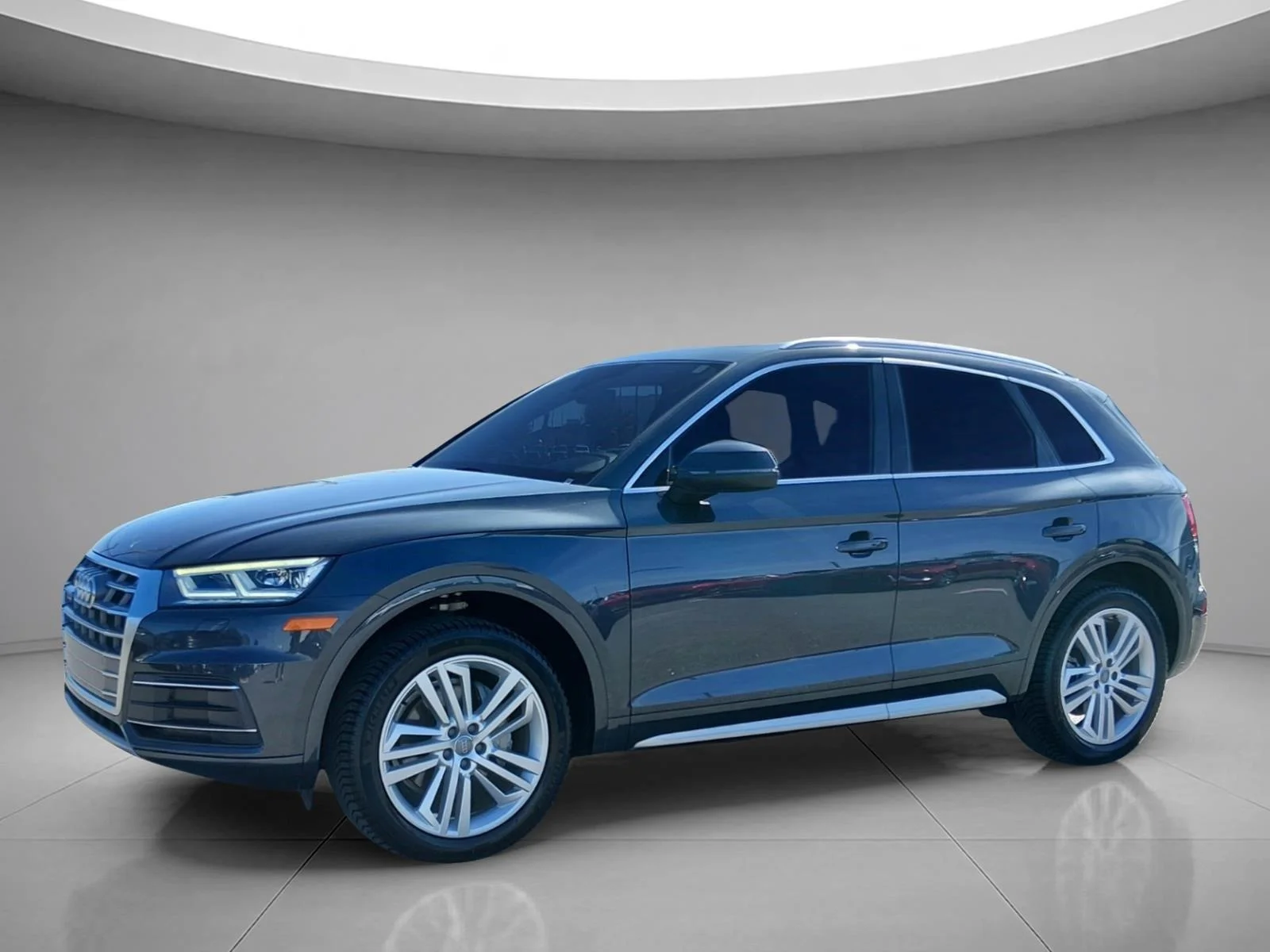 Used 2019 Manhattan Gray Metallic Audi Premium Plus image 1