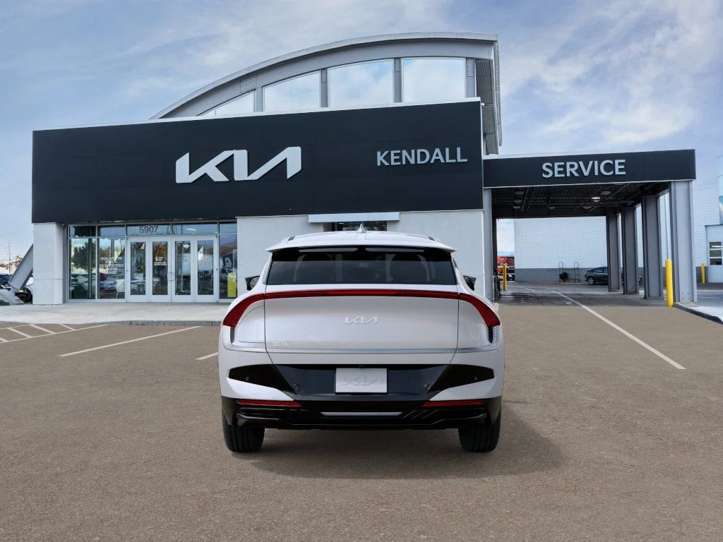 New 2026 White Kia Wind image 5