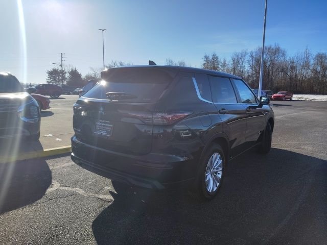New 2026 Black Mitsubishi ES image 7