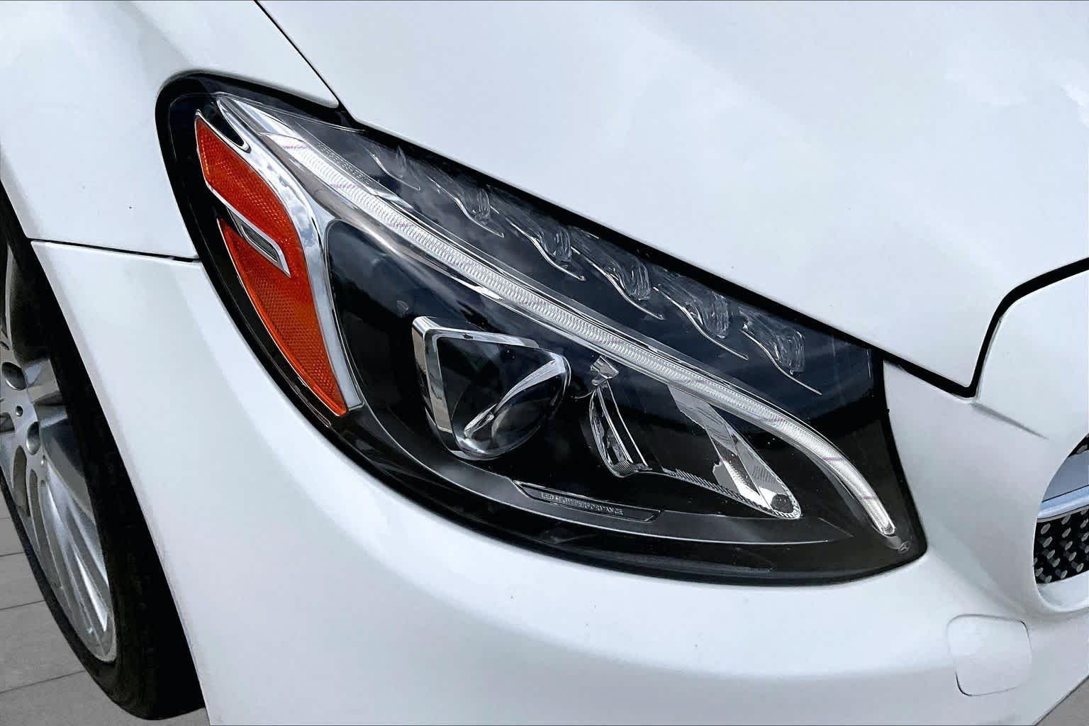 Used 2017 Polar White Mercedes-Benz C 300 image 24