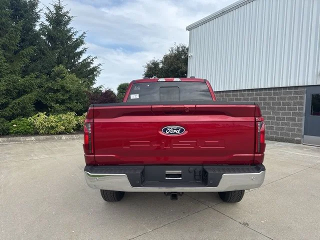 New 2026 Ruby Red Metallic Tinted Clearcoat Ford XLT image 5