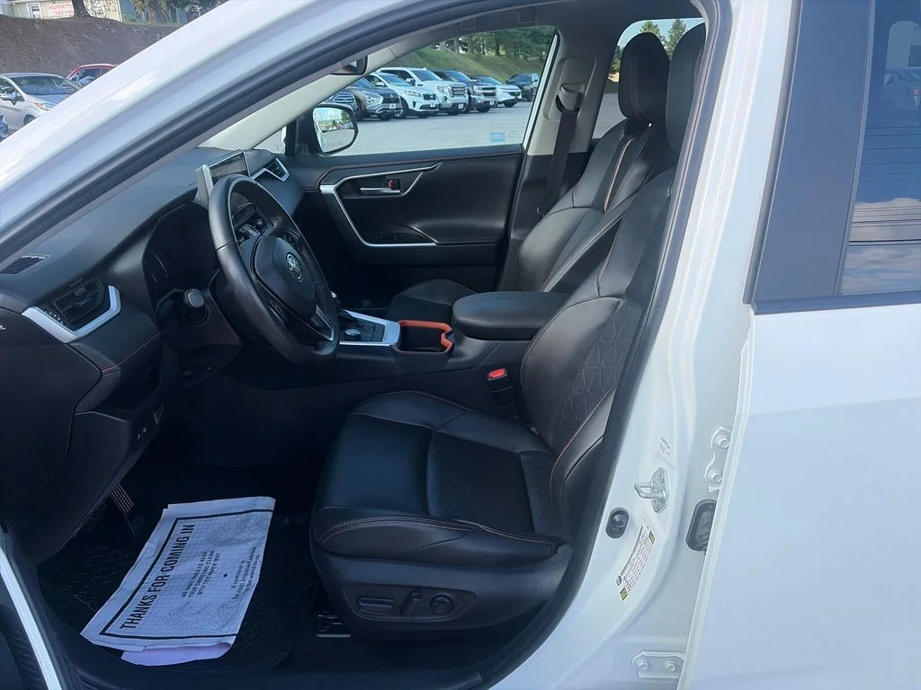 Used 2024 White Toyota Adventure image 10
