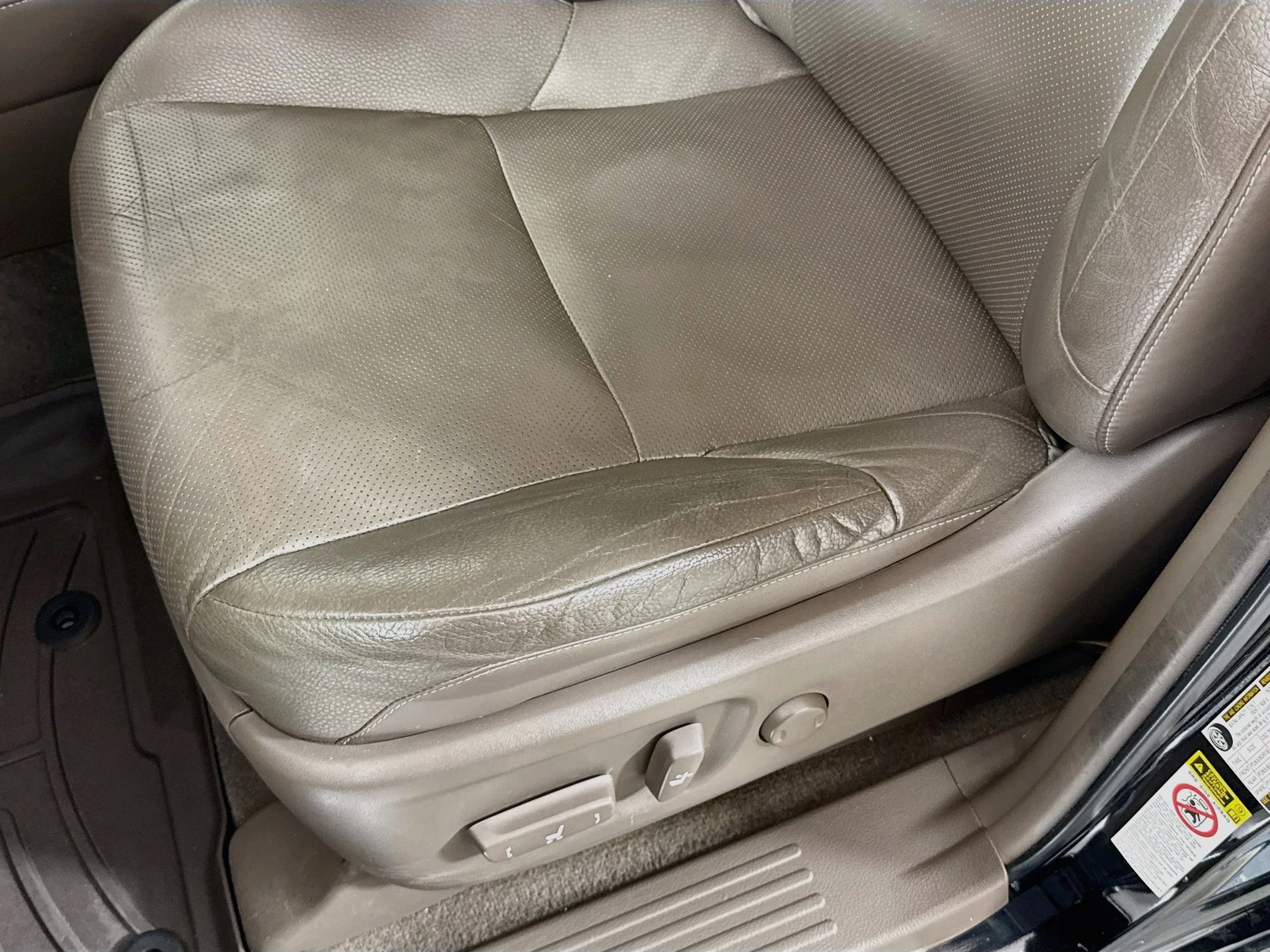 Used 2016 Black Onyx Lexus 460 image 21