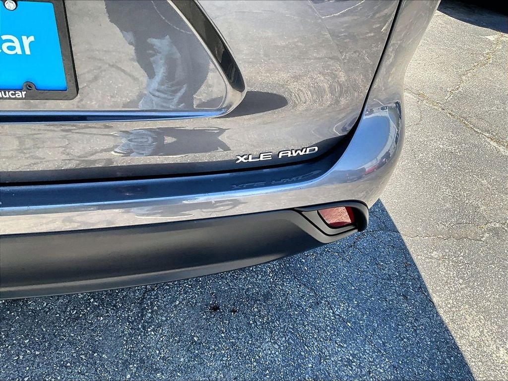 Used 2021 Gray Toyota XLE image 30