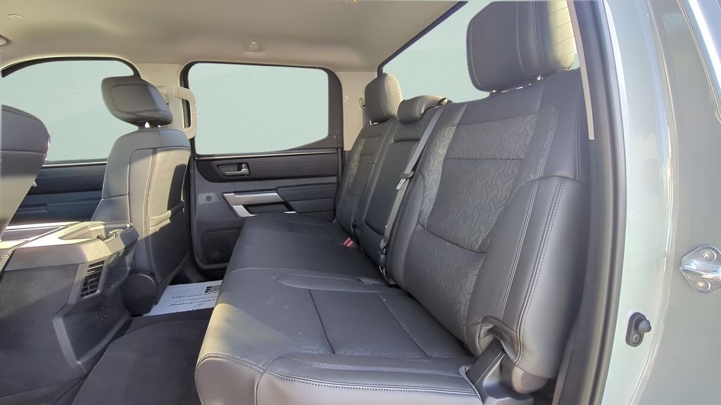 Used 2024  Toyota SR5 image 18