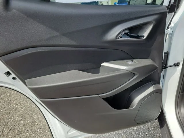 2026 Chevrolet Trax RS - Photo 12