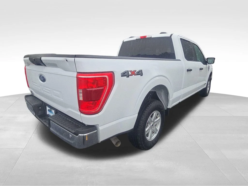 Used 2023 White Ford XLT image 11