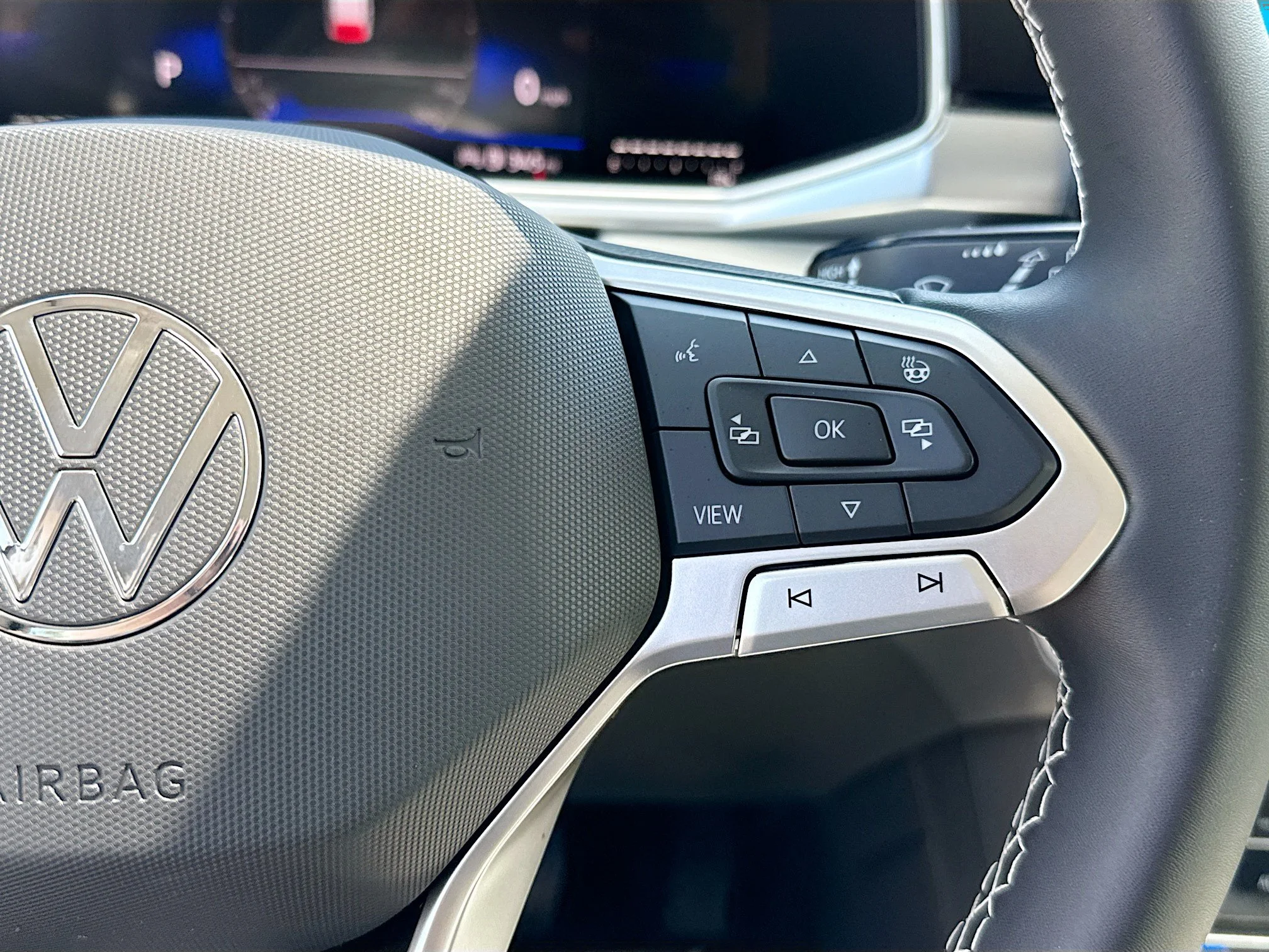 New 2026  Volkswagen SE image 35