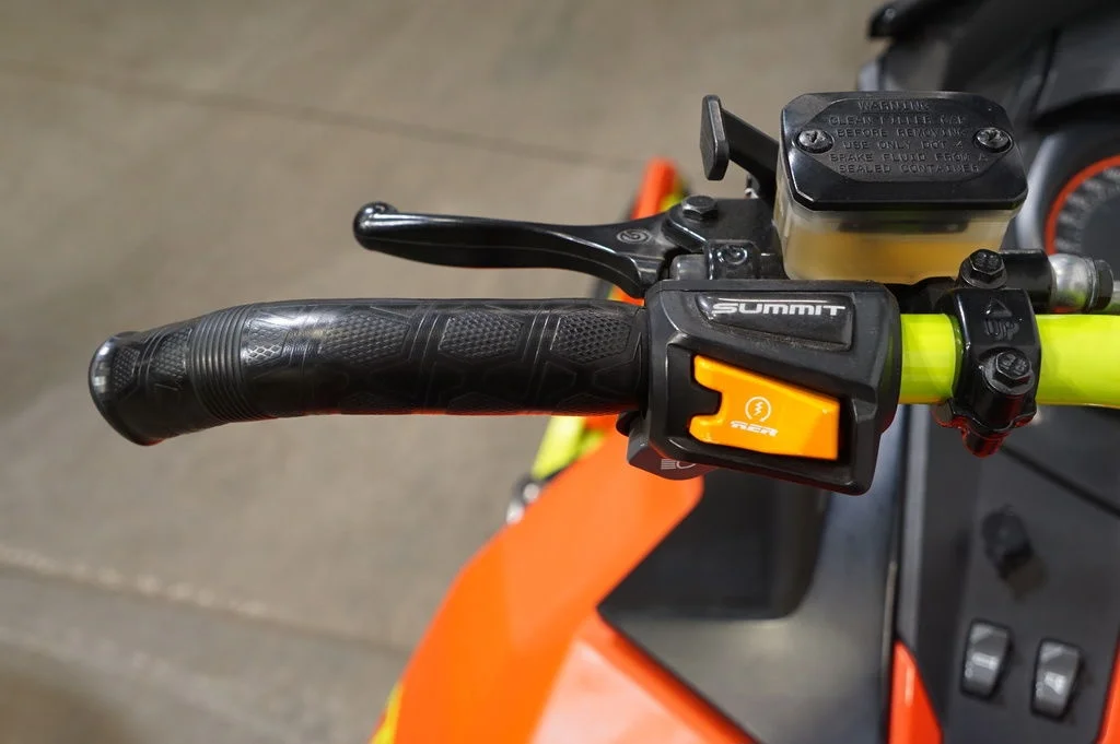 Used 2016  Ski-Doo  image 7