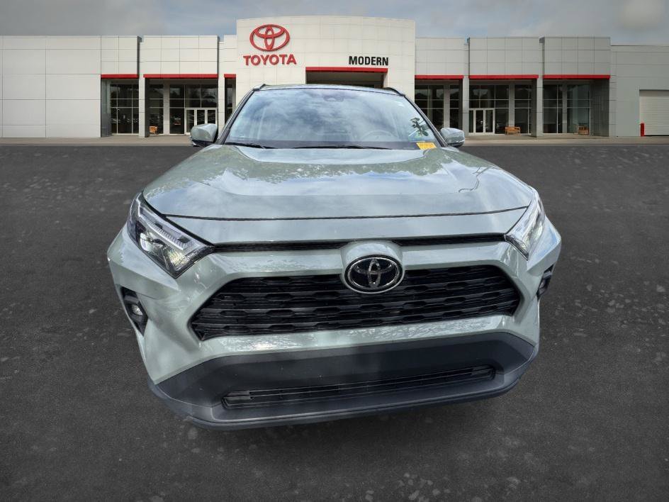 Certified Used 2022 Lunar Toyota XLE Premium image 2