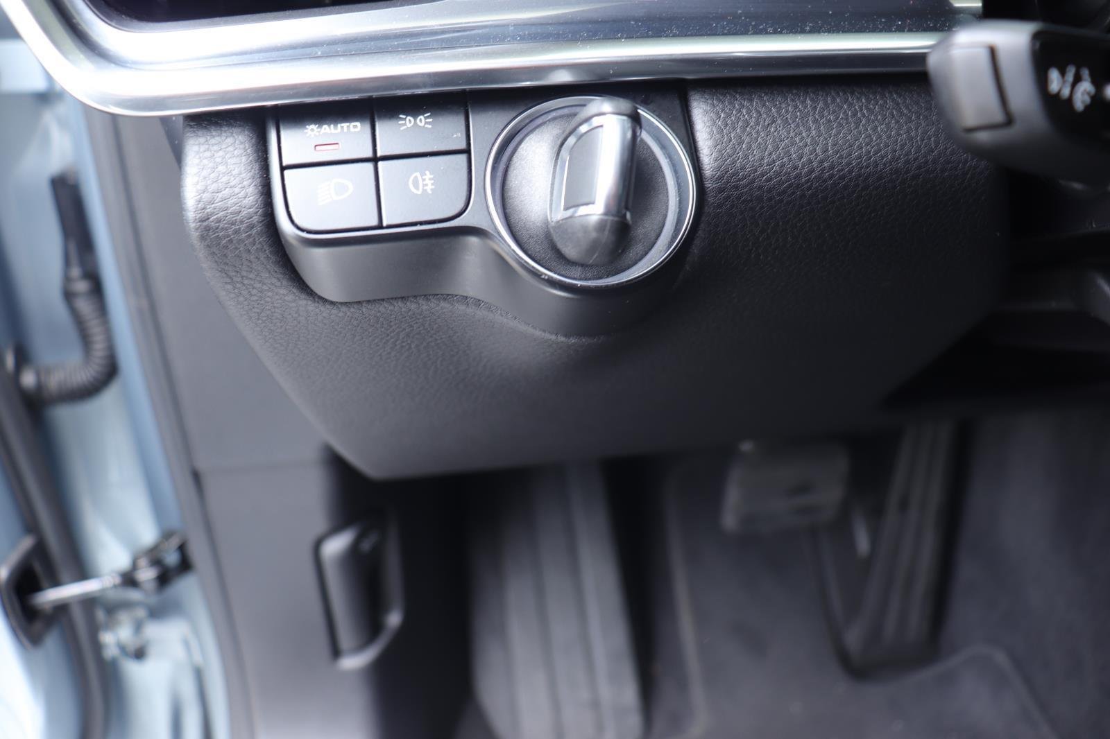 Used 2023 Silver (Dolomite Silver Metallic) Porsche Platinum Edition image 29