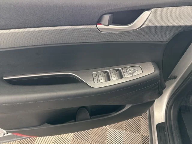 Used 2023 Silver Hyundai SEL image 20