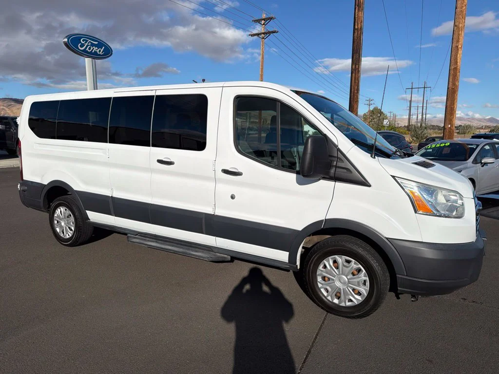 Used 2015 White Ford XLT image 2