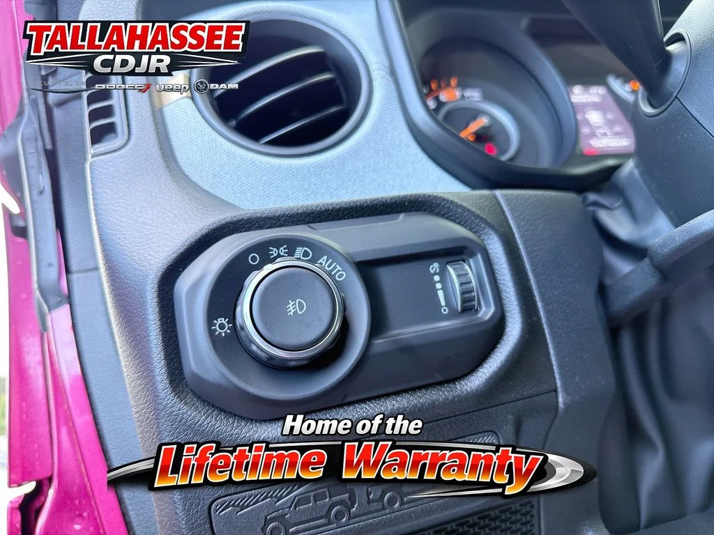 New 2026 Tuscadero Pearl-Coat Exterior Paint Jeep Sport S image 30